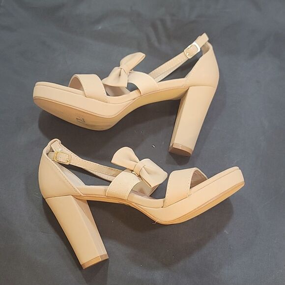 BRAND NEW PAZZLE DOUBLE BOWNOT ROUND TOE BLOCK HEEL SANDAL - Picture 10 of 15